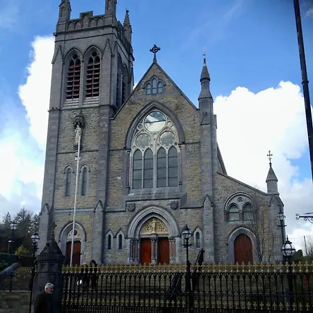 Hillcrest Lodge, * Carrick on Shannon
