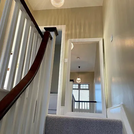 בית נופש Hillcrest Townhouse, Carrick on Shannon