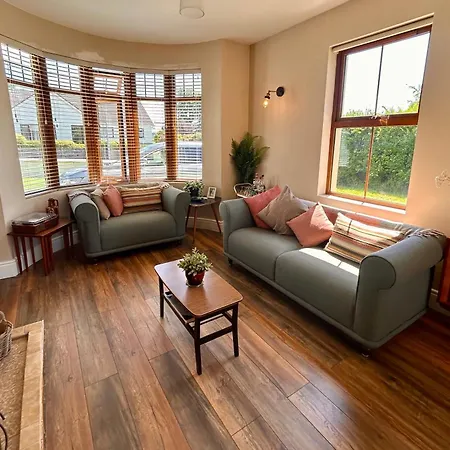 בית נופש Hillcrest Townhouse, *