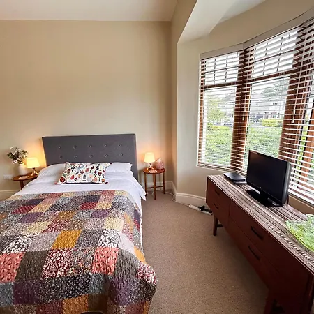 Hillcrest Townhouse, *