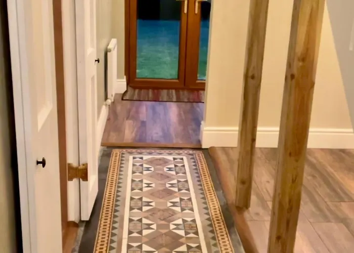 Hillcrest Townhouse, *